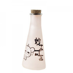 Corked milk tea 500ml glass bottle triangle shape