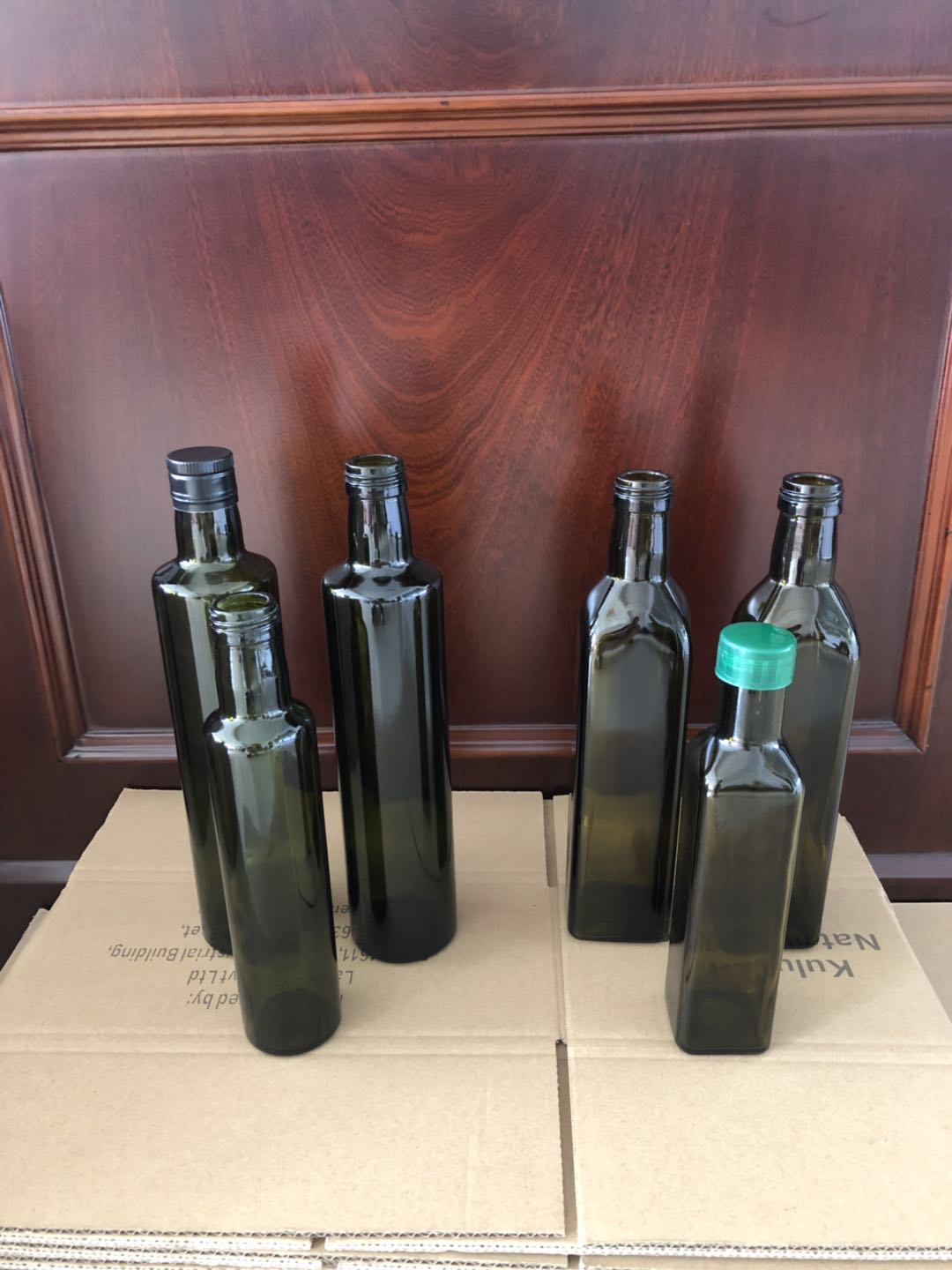 Download green 500ml 1000ml glass olive oil bottle - Glass Bottle & Jars Wholesale - MyEasyGlass