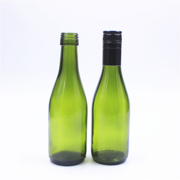 Green 187ml glass wine bottle with metal cap