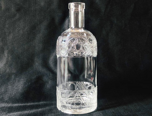 custom liquor bottle with embossed logo